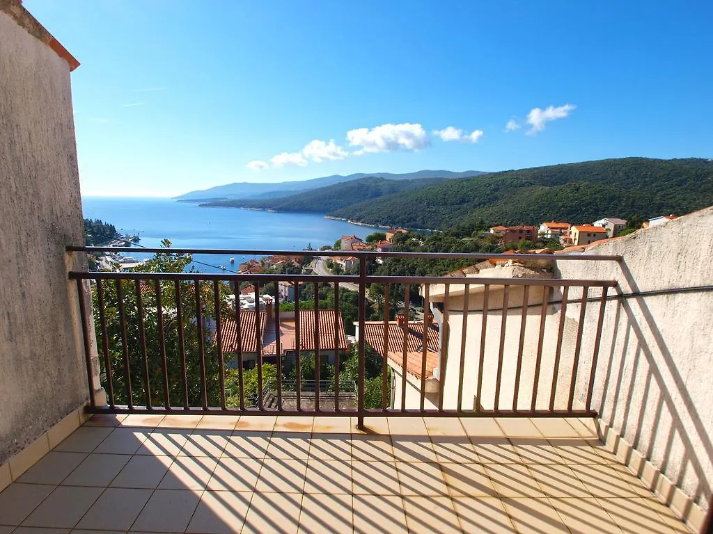 Apartments Rabac 981