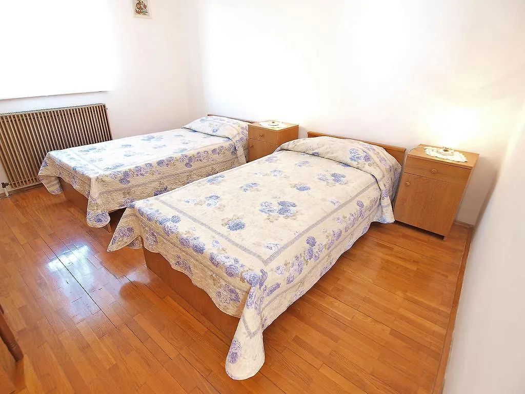 Apartments Rabac 981
