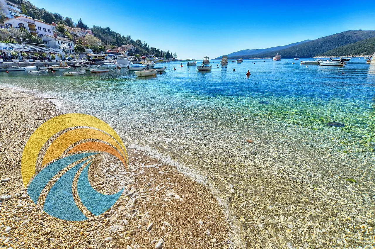 Apartments Rabac 981